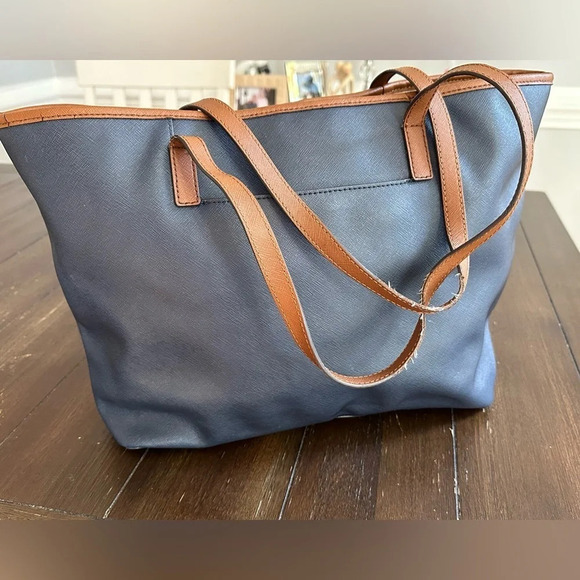 Michael Kors jet set tote bag - Picture 3 of 13